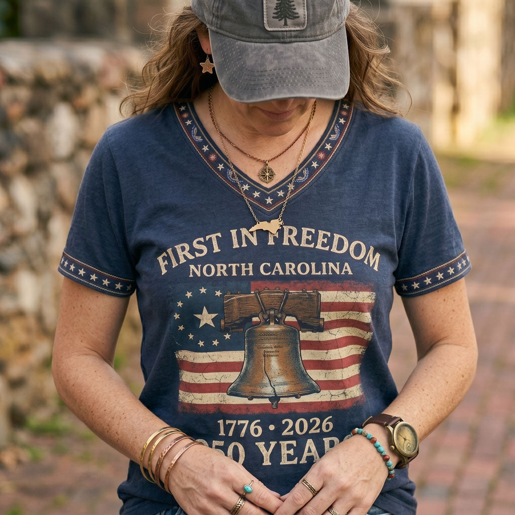 North Carolina Liberty Bell 1776–2026 Vintage WN2906002CL V-Neck T-Shirt
