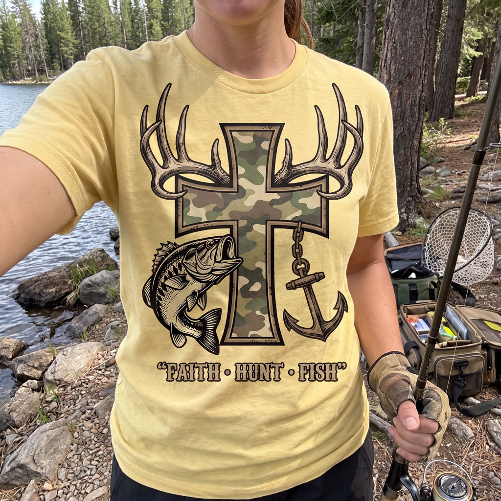 Faith Hunt Fish Cross WN0707001CL Unisex T-shirt