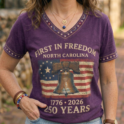 North Carolina Liberty Bell 1776–2026 Vintage WN2906002CL V-Neck T-Shirt